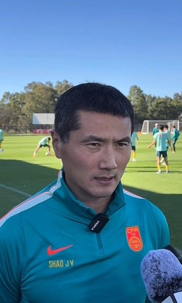 乐鱼集团-邵佳一称喀麦隆足球水平高，中国差距巨大|球员|队员|竞争力|对阵|欧洲_新浪体育_新浪新闻